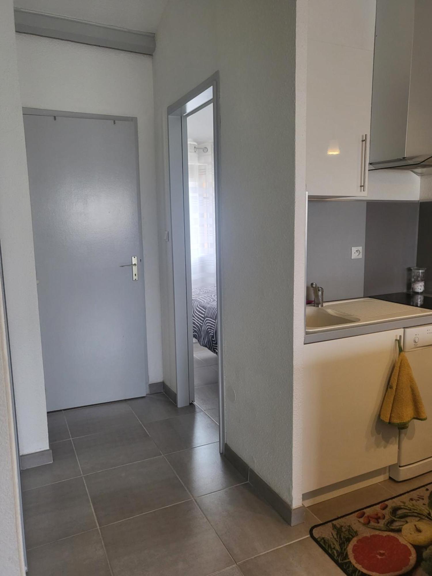 Bel Appartement A 300 Metres De La Plage +Parking Вальрас-Пляж Экстерьер фото